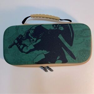 Nintendo Switch Legend of Zelda Protection Kit Case‎ Green Cleaning Cloth Handle